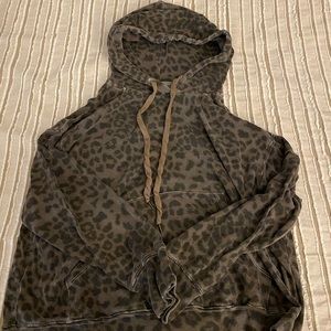 Sundry size 1 hooded lightweight sweatshirt leopard print